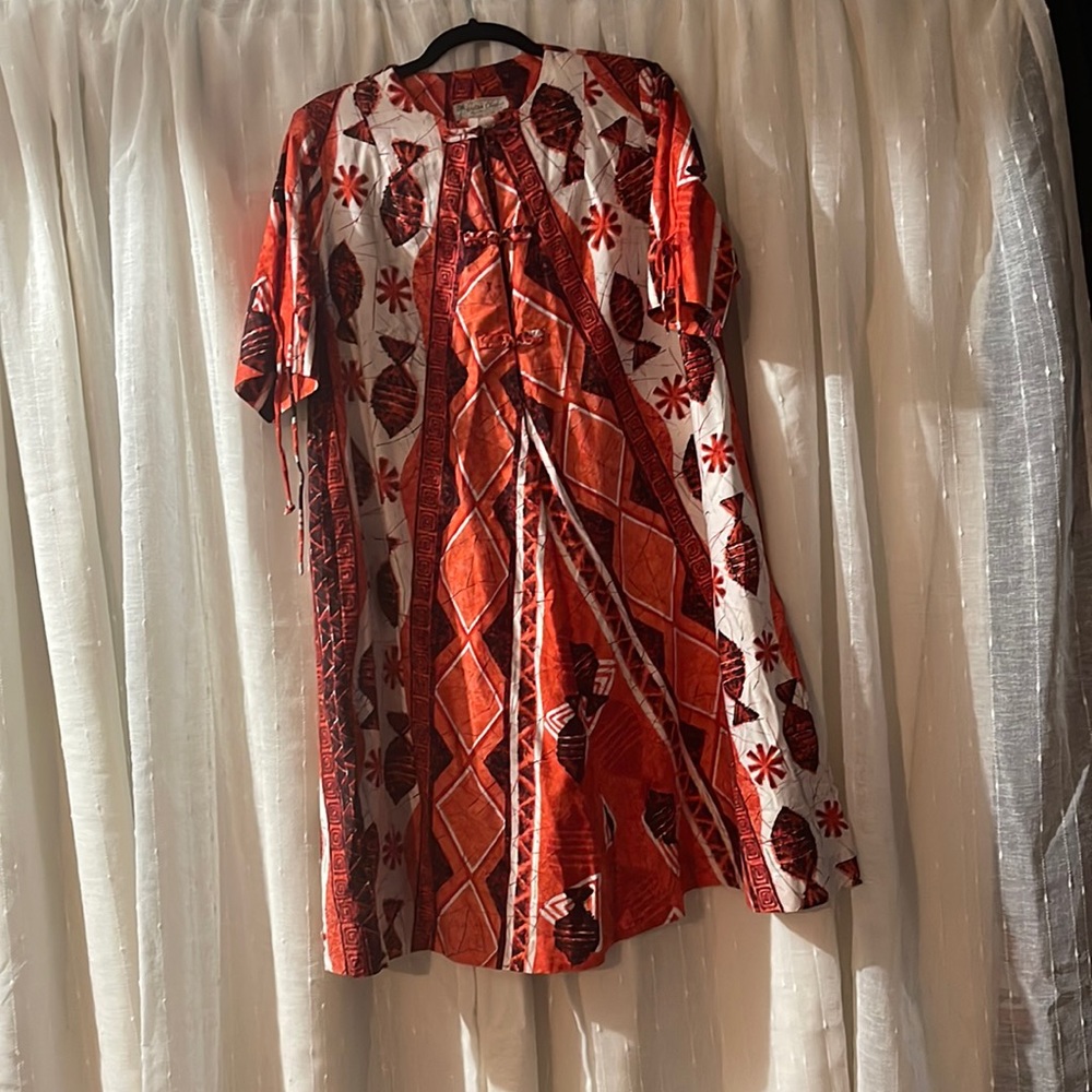 Waltah Clarke’s original vintage Hawaiian Dress